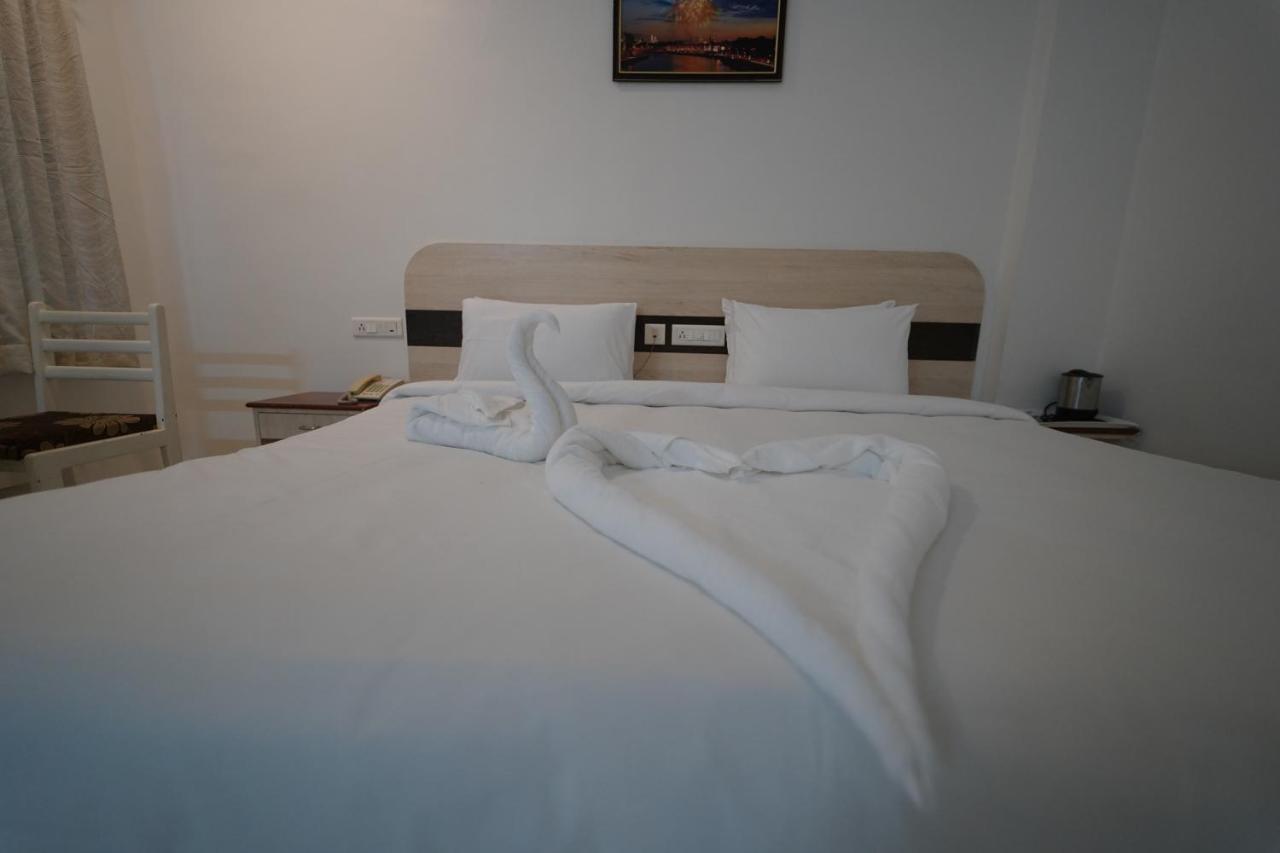 Hotel Palmyra Grand Inn Tirunelveli Exterior photo
