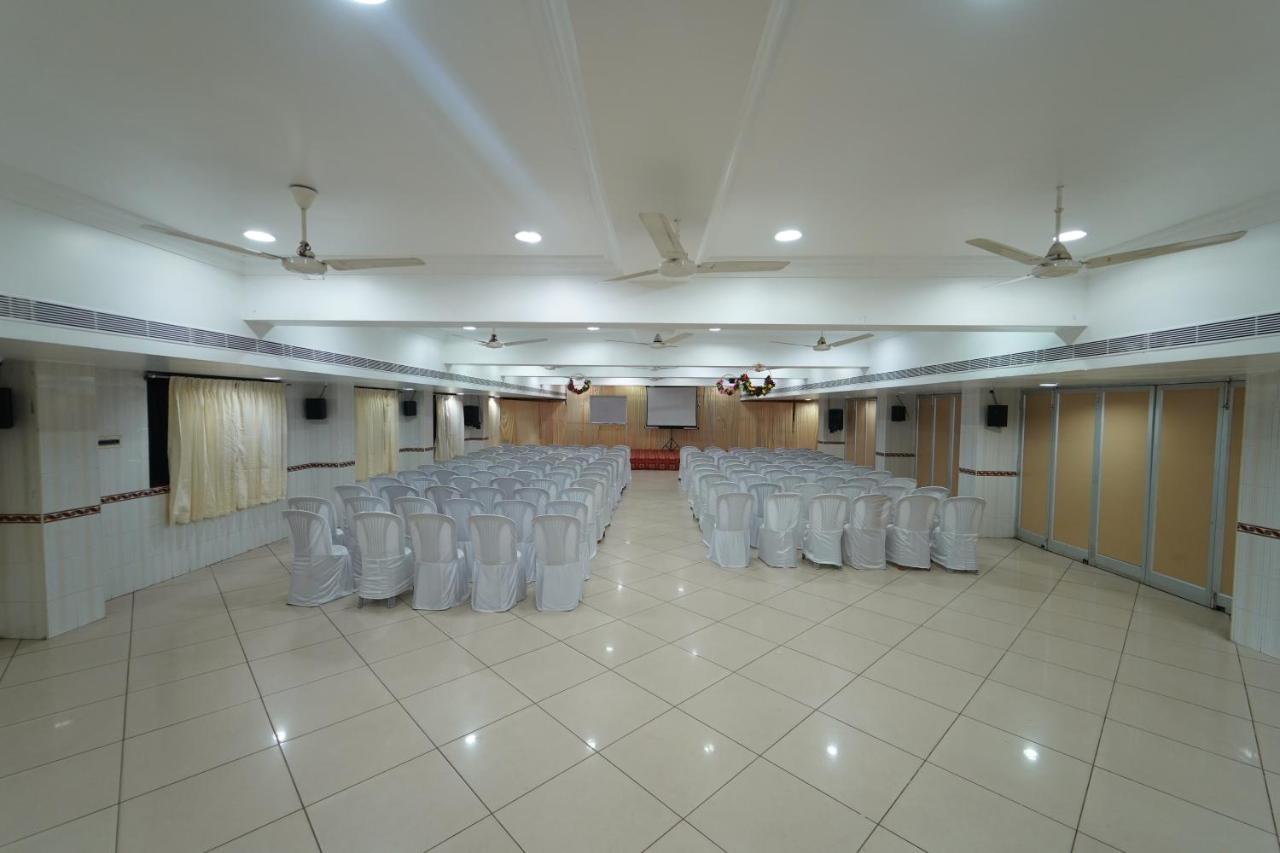 Hotel Palmyra Grand Inn Tirunelveli Exterior photo